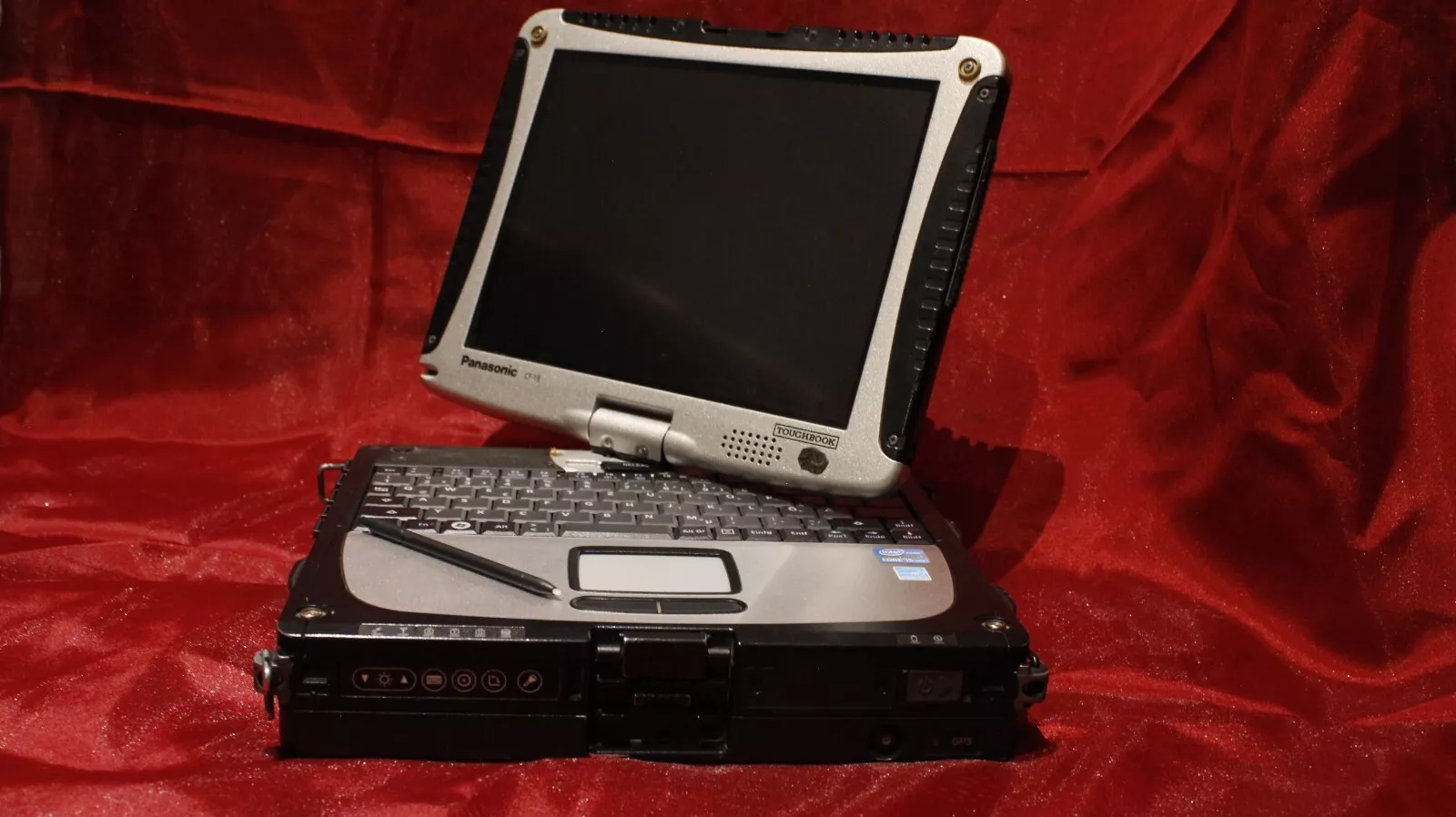 Panasonic Toughbook CF19 MK6 Windows 11 Pro